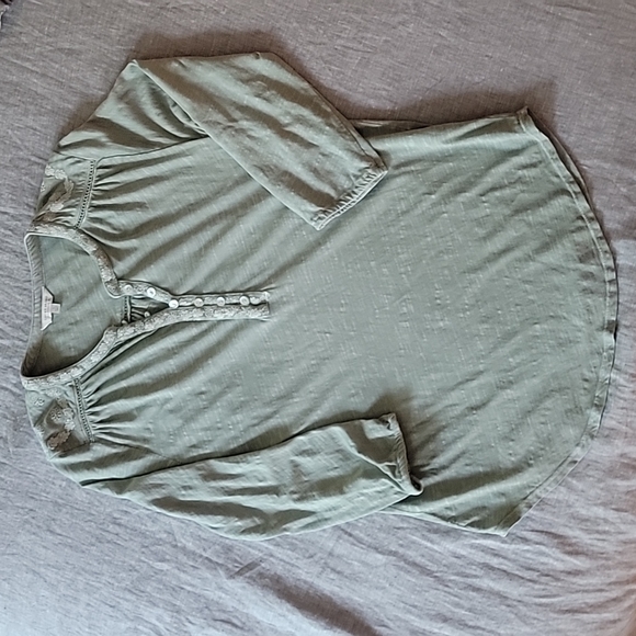 Lucky Brand Button Front Pullover Top - Picture 2 of 13